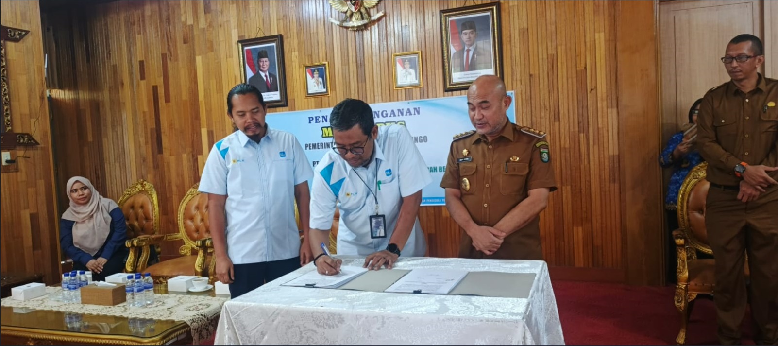 Penandatanganan MoU dan PKS antara Pemerintah Daerah Kab. Bungo dengan PT. PLN